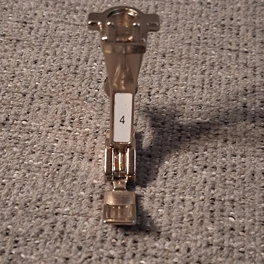 Genuine BERNINA Zipper Foot # 4 Sewing Machine Old Style VGC